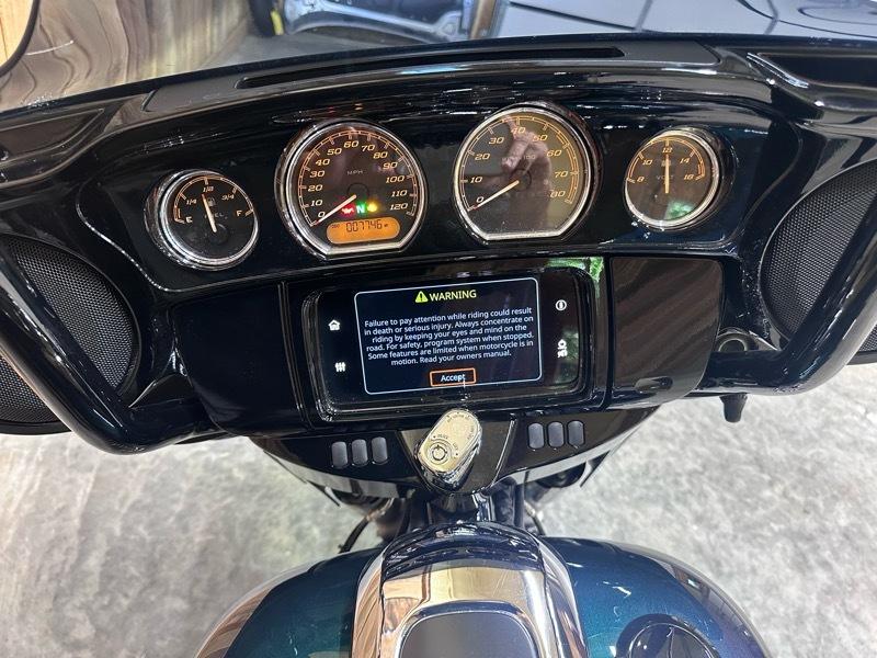 Harley-Davidson FLHXS  2021
