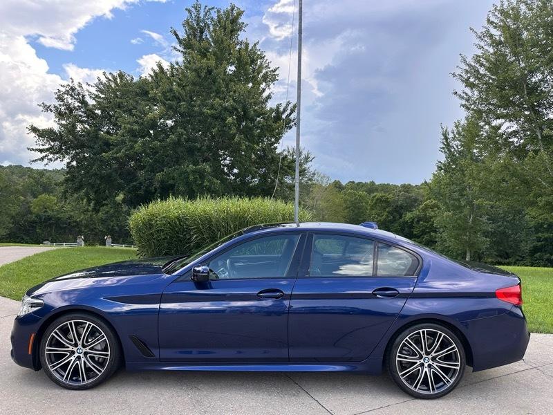 BMW 5-Series 540i 2019