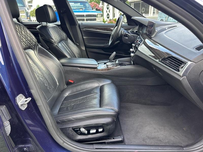BMW 5-Series 540i 2019