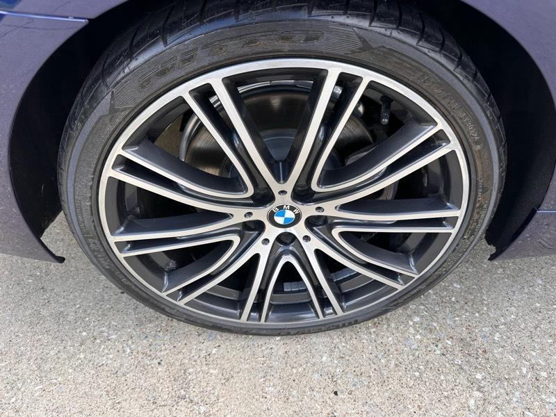 BMW 5-Series 540i 2019