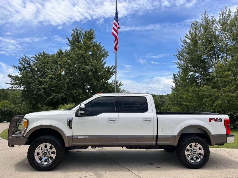 Ford F-250 SD Lariat Crew Cab 4WD 2018