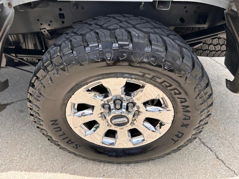 Ford F-250 SD Lariat Crew Cab 4WD 2018