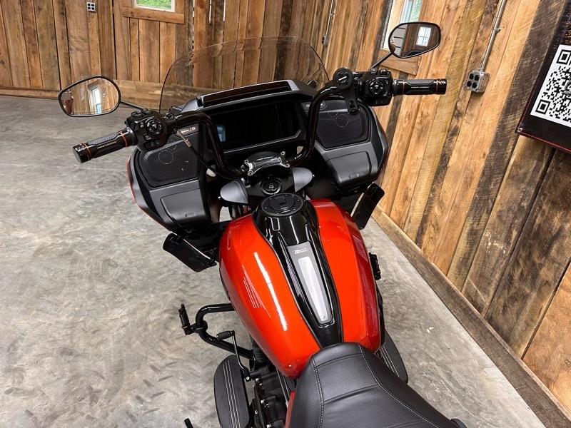 Harley-Davidson FLTRX  2024