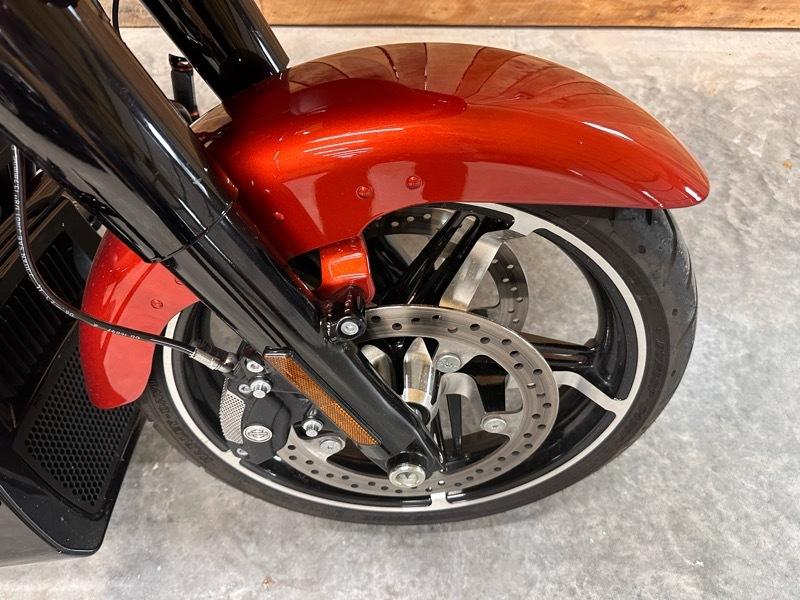 Harley-Davidson FLTRX  2024