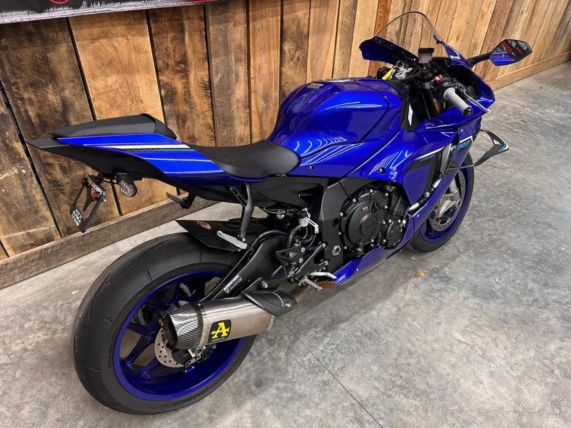 Yamaha YZF-R1  2025