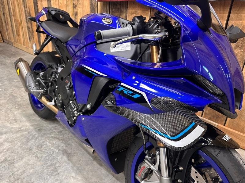 Yamaha YZF-R1  2025