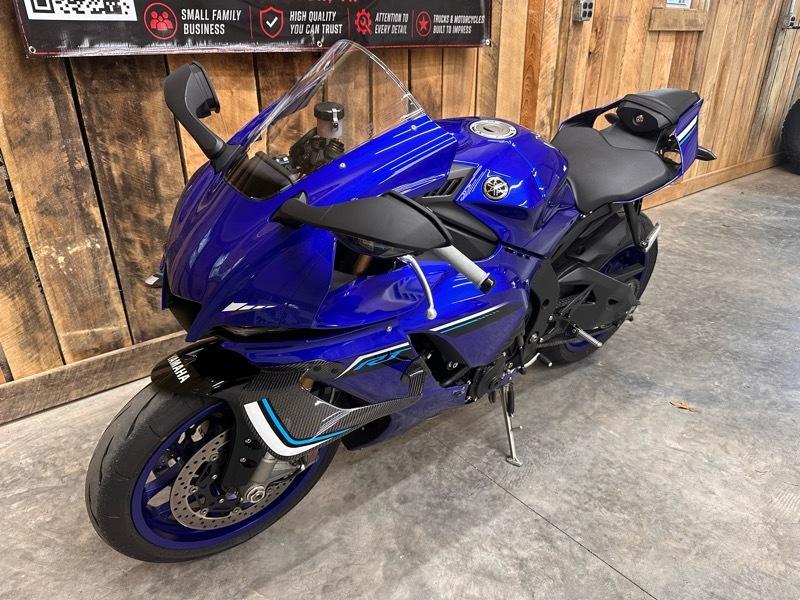 Yamaha YZF-R1  2025