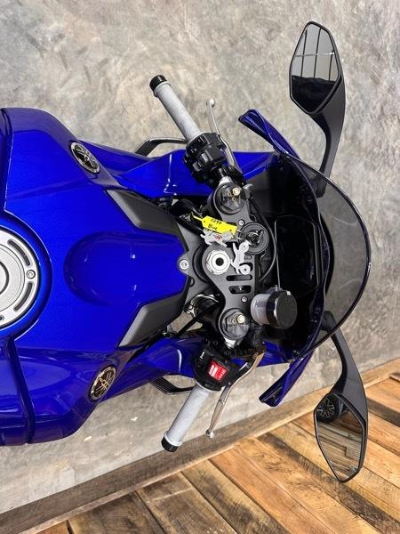 Yamaha YZF-R1  2025