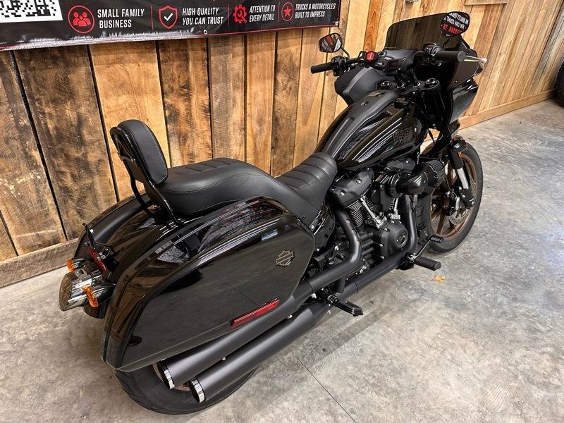 Harley-Davidson FXLRST  2024