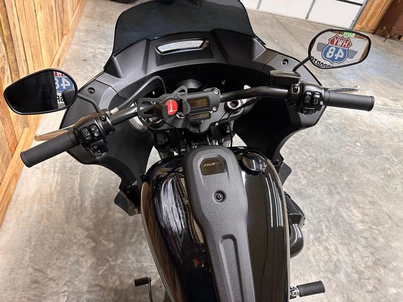 Harley-Davidson FXLRST  2024