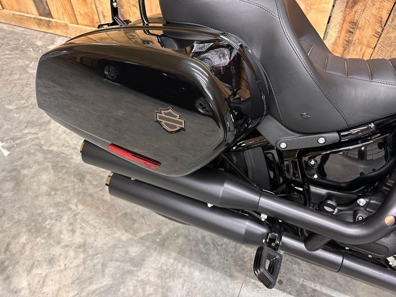 Harley-Davidson FXLRST  2024