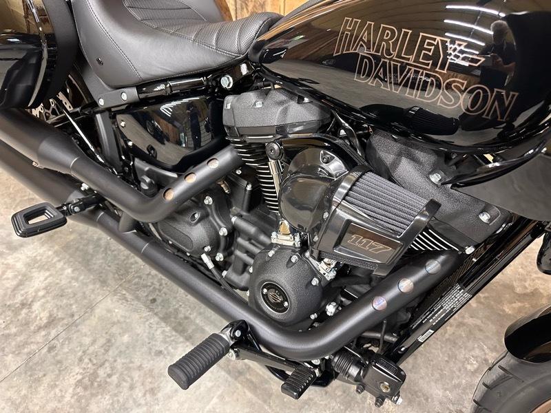 Harley-Davidson FXLRST  2024