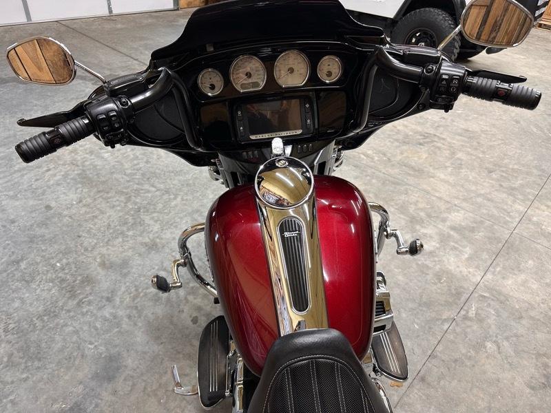 Harley-Davidson FLHXS  2014
