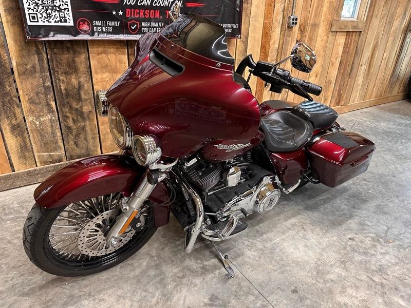 Harley-Davidson FLHXS  2014