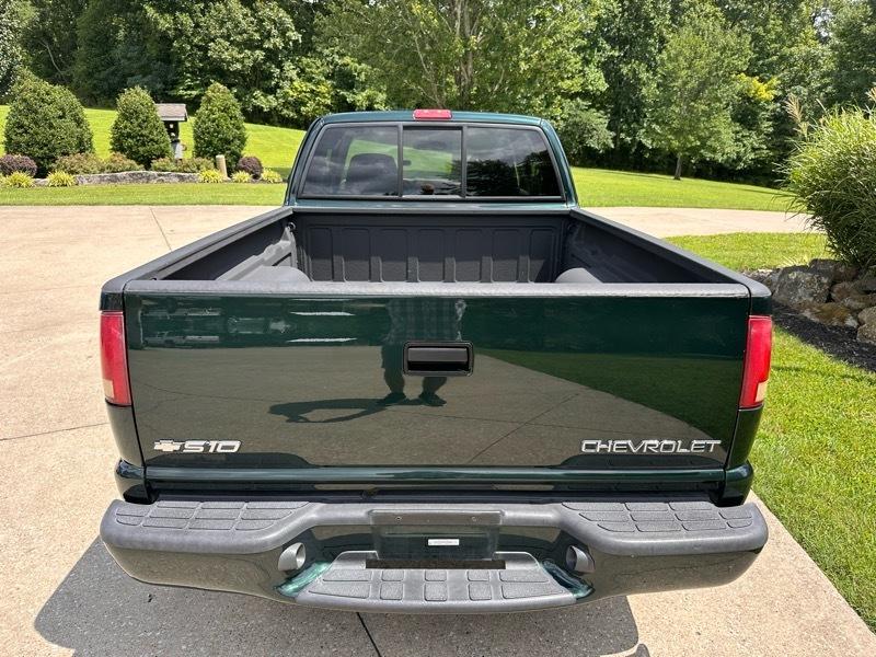 Chevrolet S10 Pickup LS Ext. Cab 2WD 2003