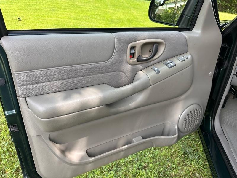 Chevrolet S10 Pickup LS Ext. Cab 2WD 2003