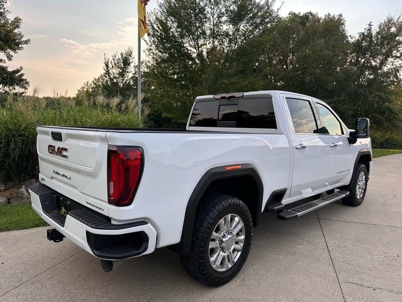 GMC Sierra 2500HD Denali Crew Cab 4WD SB 2022