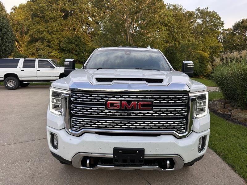 GMC Sierra 2500HD Denali Crew Cab 4WD SB 2022