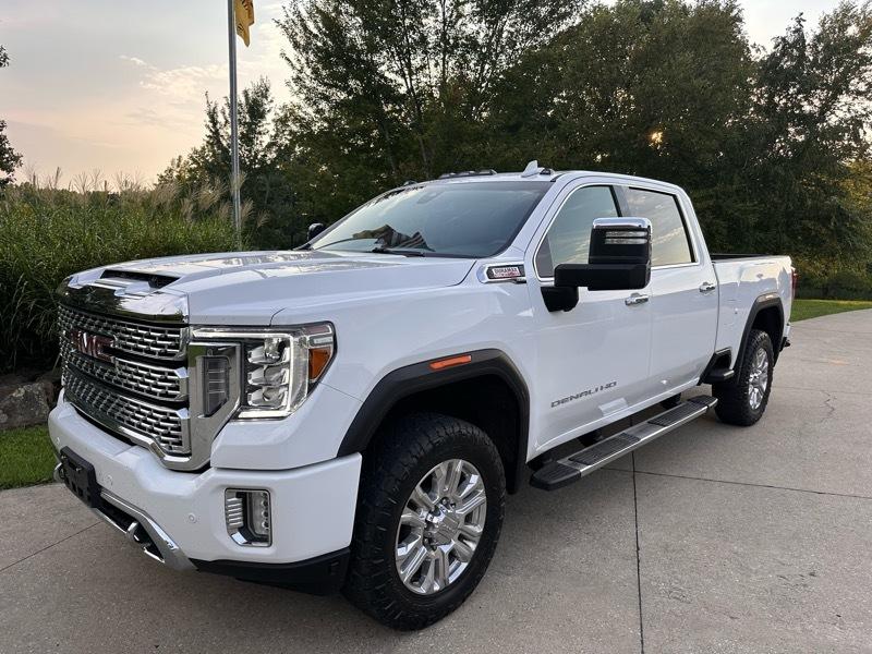 GMC Sierra 2500HD Denali Crew Cab 4WD SB 2022