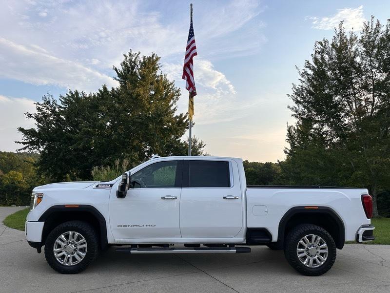 GMC Sierra 2500HD Denali Crew Cab 4WD SB 2022