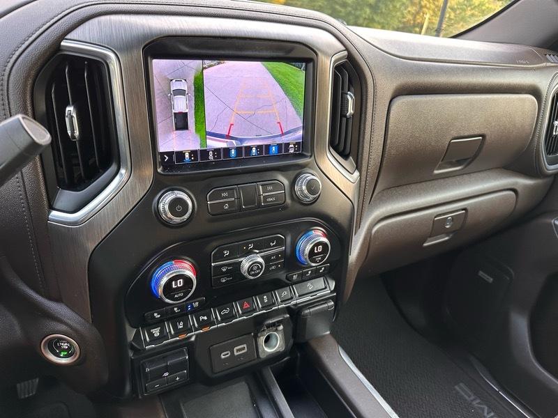 GMC Sierra 2500HD Denali Crew Cab 4WD SB 2022