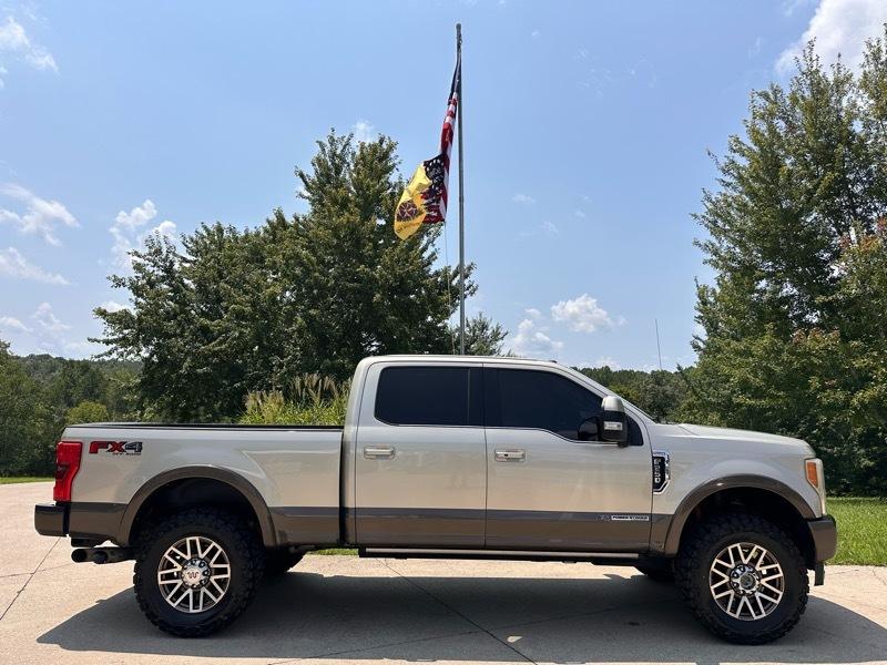 Ford F-250 SD King Ranch Crew Cab 4WD 2017
