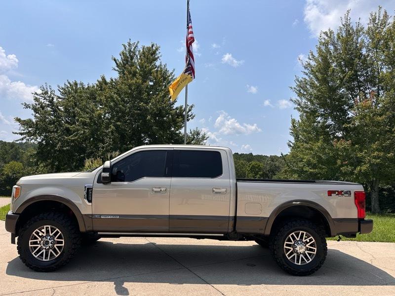 Ford F-250 SD King Ranch Crew Cab 4WD 2017