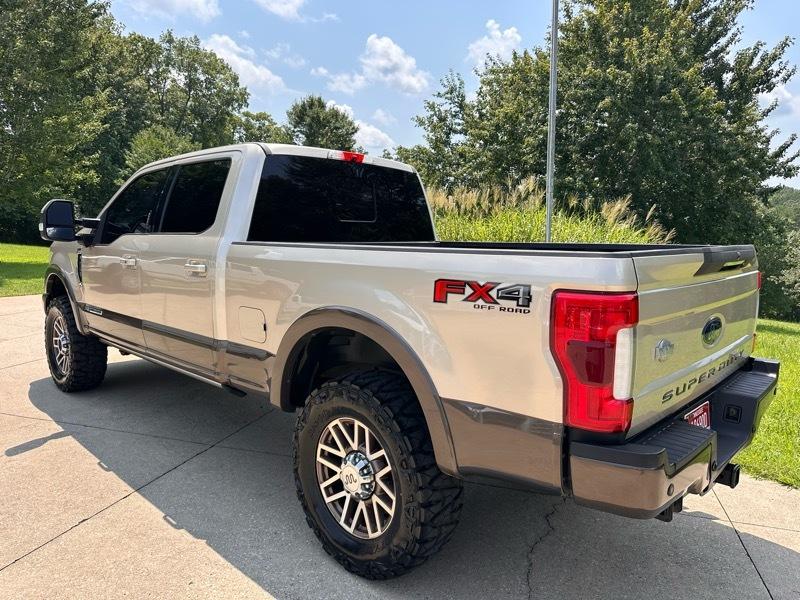 Ford F-250 SD King Ranch Crew Cab 4WD 2017