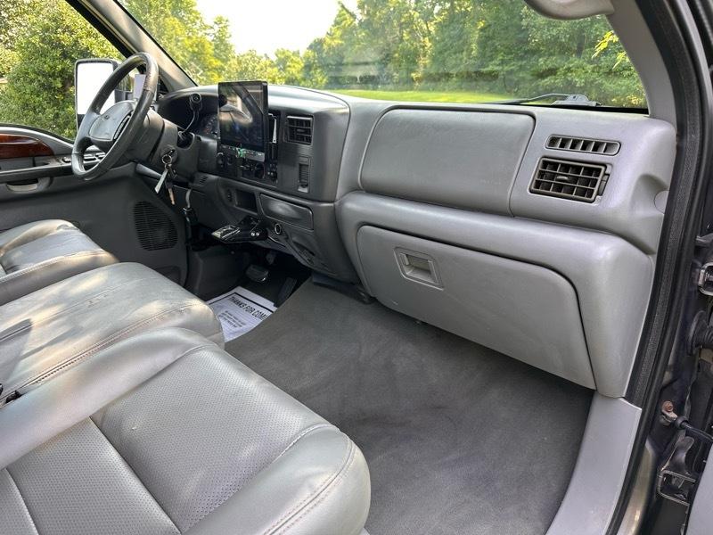 Ford F-350 SD Lariat Crew Cab 4WD 2002