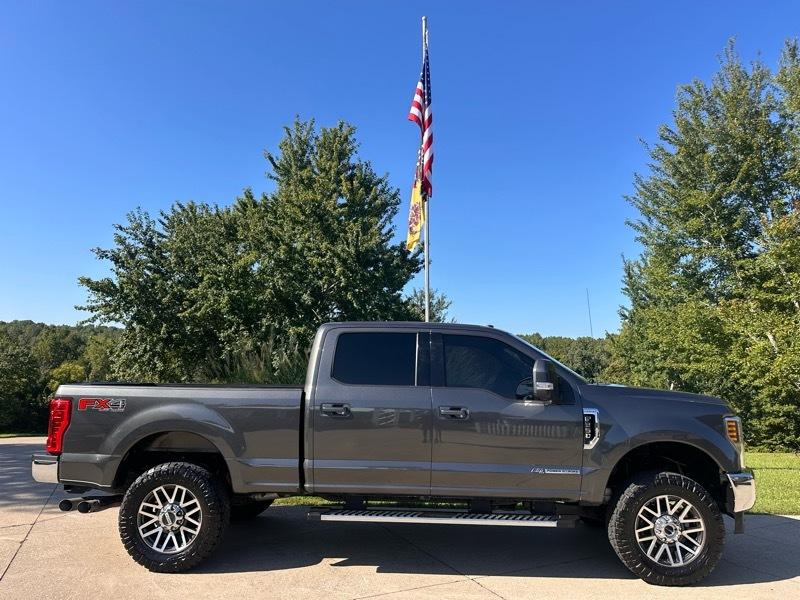 Ford F-250 SD Lariat Crew Cab 4WD 2018