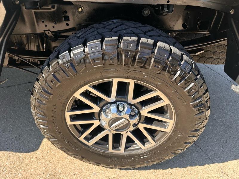 Ford F-250 SD Lariat Crew Cab 4WD 2018
