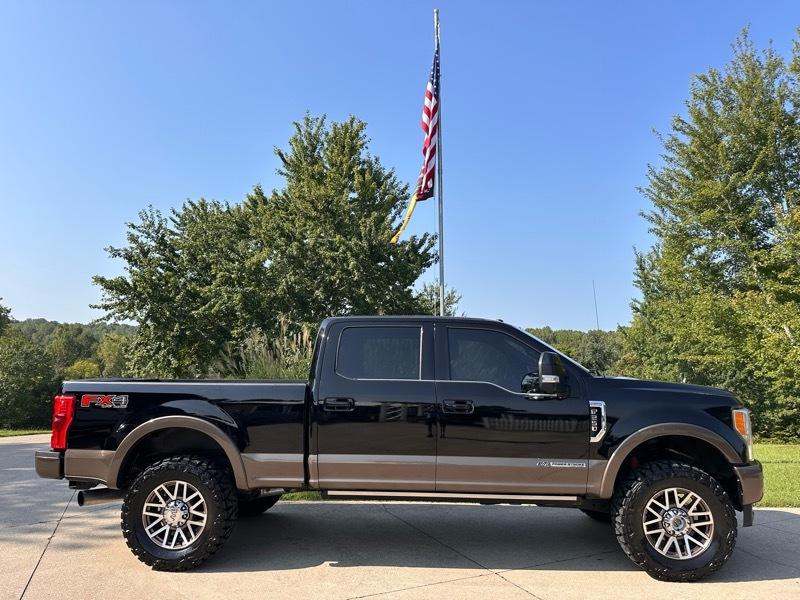 Ford F-250 SD King Ranch Crew Cab 4WD 2017