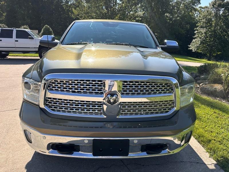 RAM 1500 Laramie Crew Cab SWB 4WD 2015