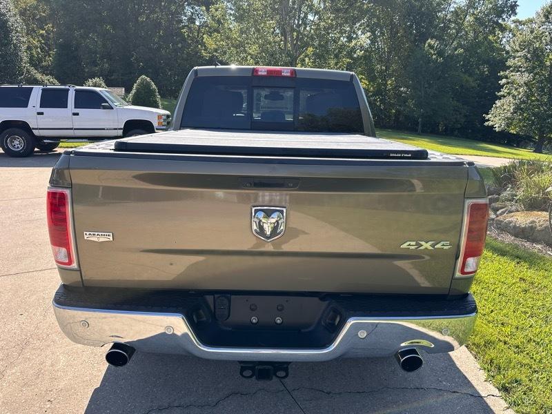 RAM 1500 Laramie Crew Cab SWB 4WD 2015