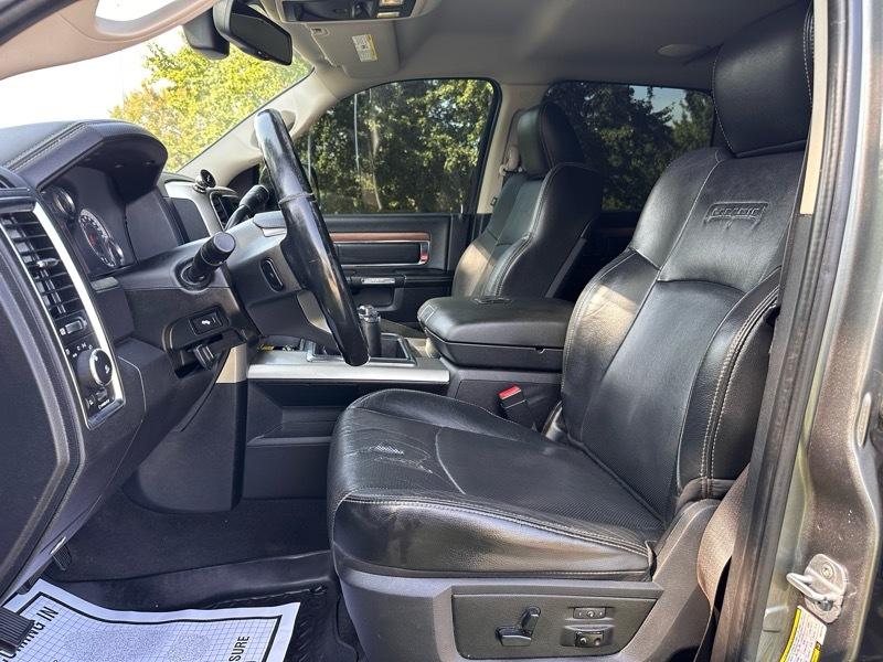 RAM 2500 Laramie Mega Cab 4WD 2013