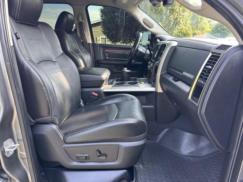 RAM 2500 Laramie Mega Cab 4WD 2013