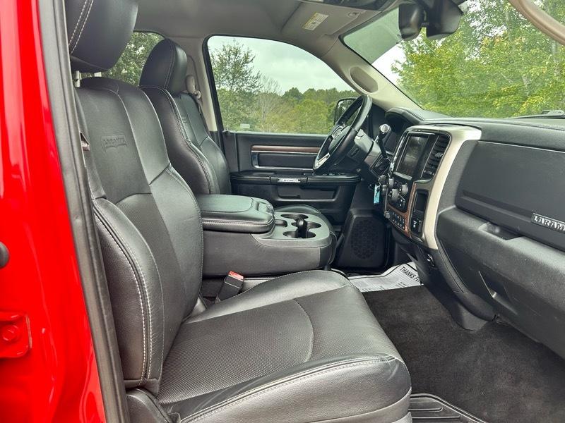 RAM 2500 Laramie Crew Cab SWB 4WD 2016