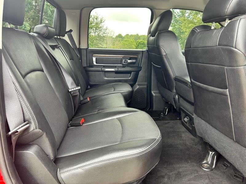 RAM 2500 Laramie Crew Cab SWB 4WD 2016