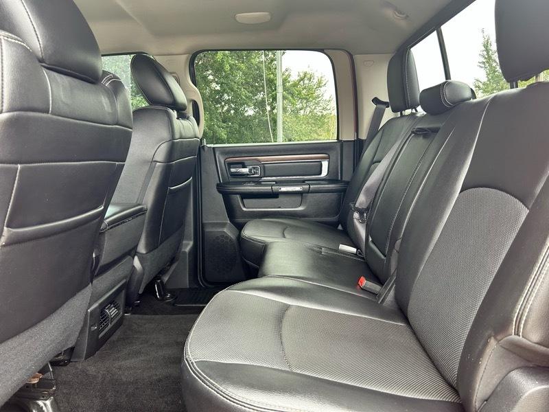 RAM 2500 Laramie Crew Cab SWB 4WD 2016
