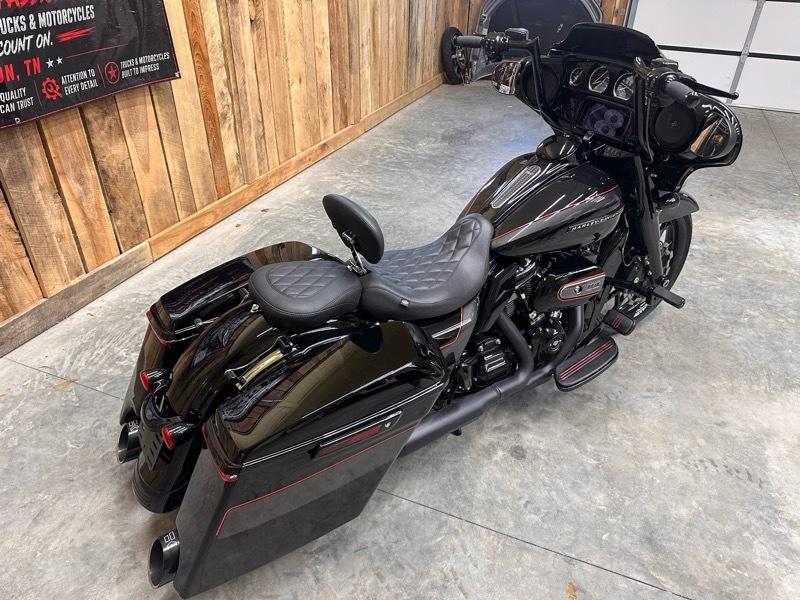 Harley-Davidson FLHXS  2020
