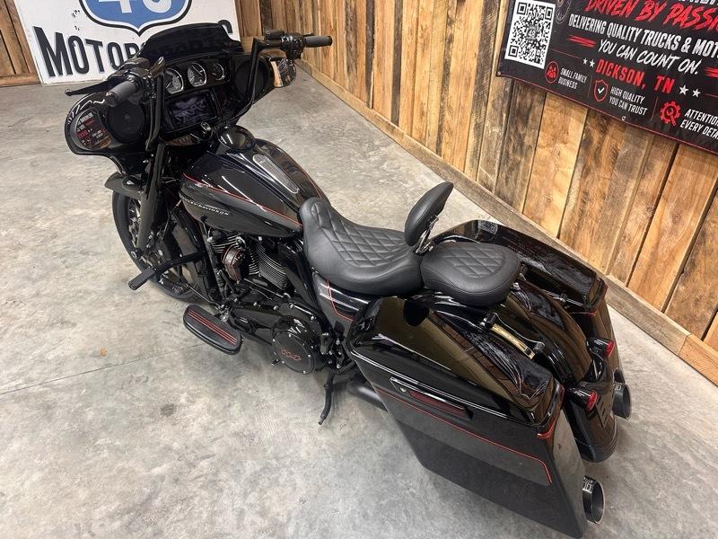 Harley-Davidson FLHXS  2020