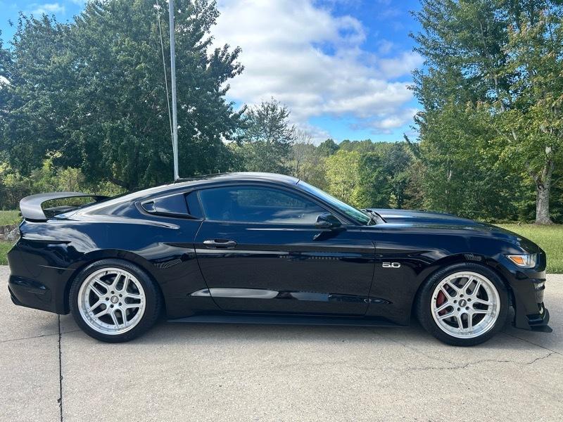 Ford Mustang GT Coupe 2016