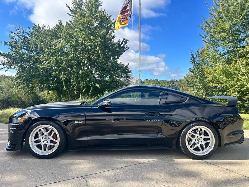 Ford Mustang GT Coupe 2016