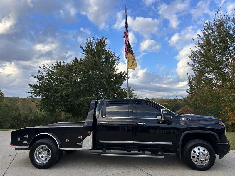 Chevrolet Silverado 3500HD High Country Crew Cab 4WD 2024