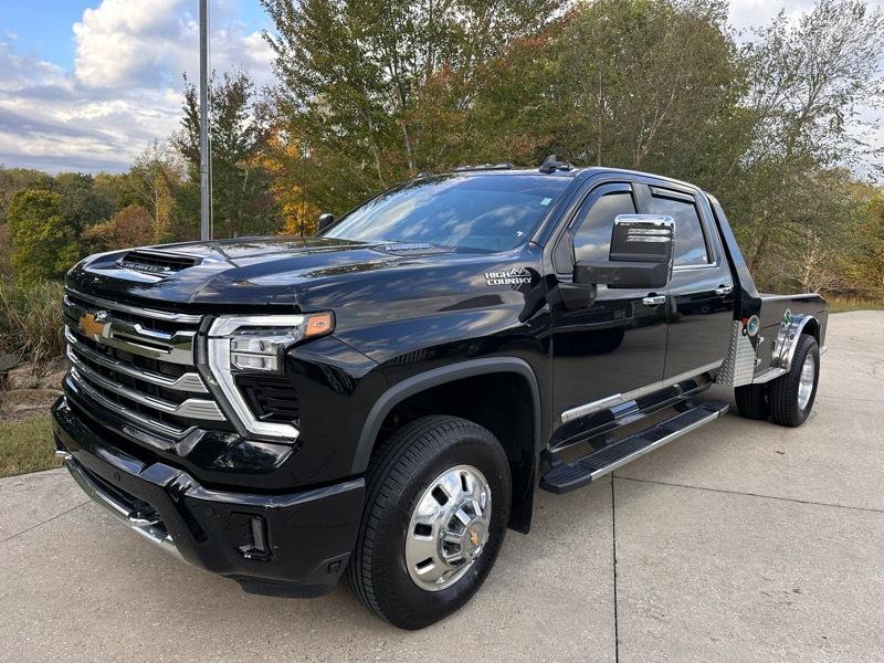 Chevrolet Silverado 3500HD High Country Crew Cab 4WD 2024