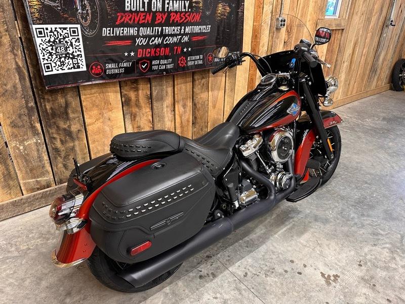 Harley-Davidson FLHC  2025
