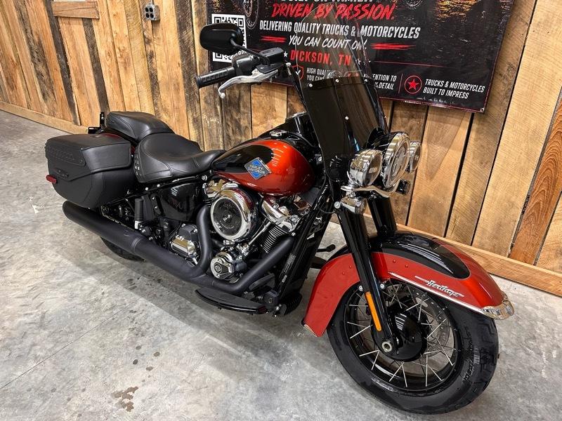Harley-Davidson FLHC  2025