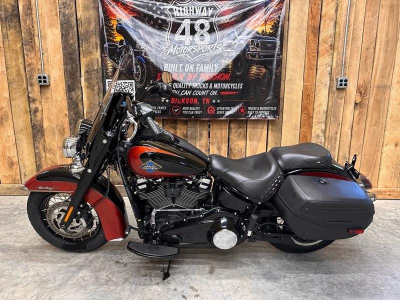 Harley-Davidson FLHC  2025