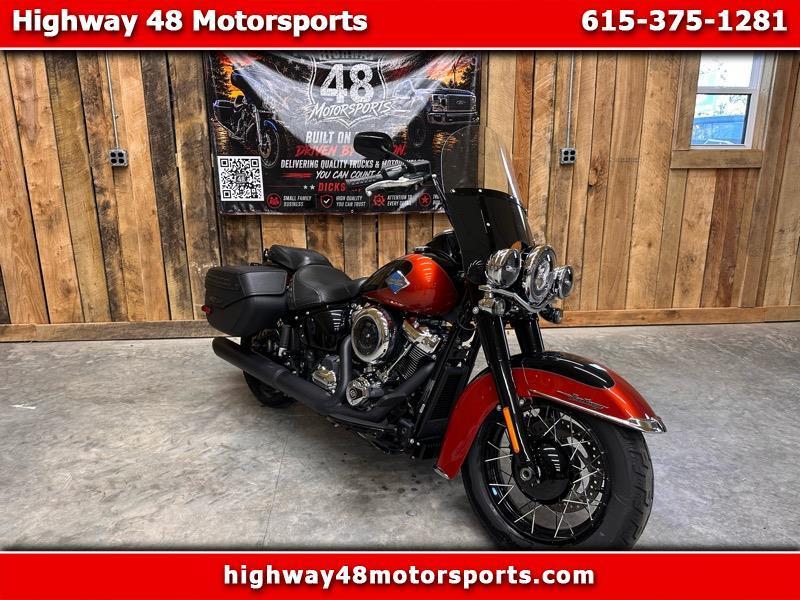 2025 Harley-Davidson FLHC 