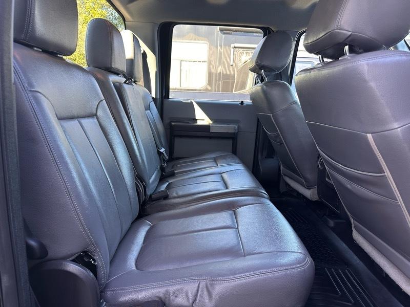 Ford F-250 SD Lariat Crew Cab 4WD 2015